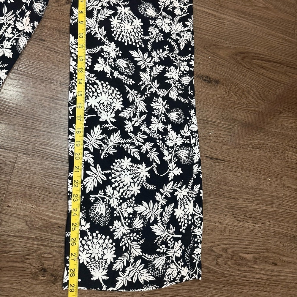 LOFT Black & White Floral Wide Leg Pants XS 100% Viscose - Picture 7 of 10